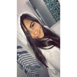 Meet your Posher, Lihannette krystal